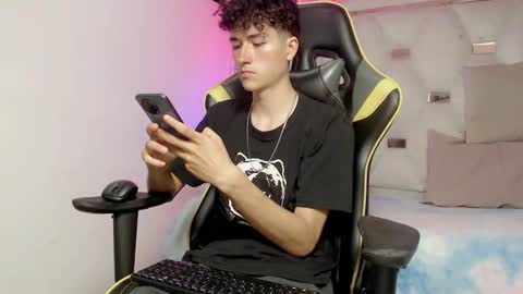 johnny_cagee online show from 11-13-25, 04:11