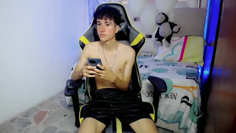 johnny_cagee online show from 11-21-25, 06:01