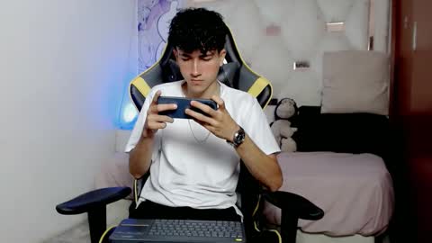 johnny_cagee online show from 01-09-26, 04:26