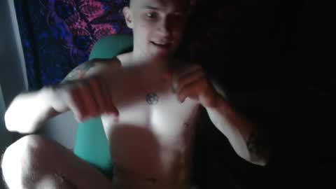 Johnny online show from 10-04-25, 06:39