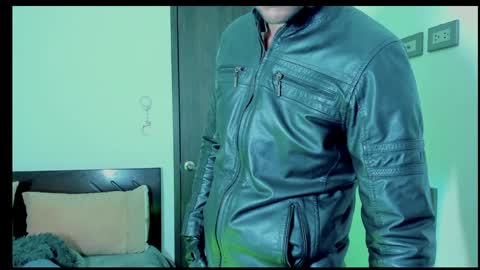 Johnny online show from 01-10-25, 02:57