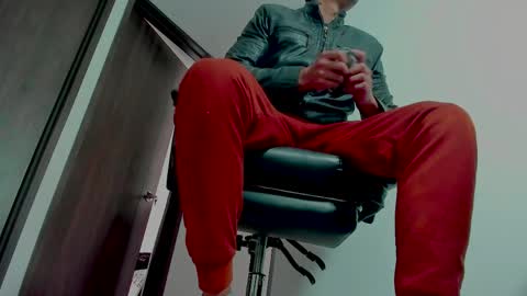 Johnny online show from 04-06-26, 09:05