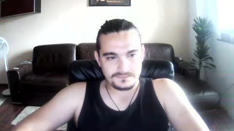 Snapshot of johnnybravovici chatting on 07-04-26, 01:06 johnnybravovici online show from 07-04-26, 01:06