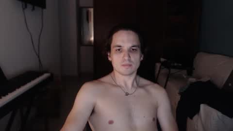 Johnny online show from 05-10-26, 03:44