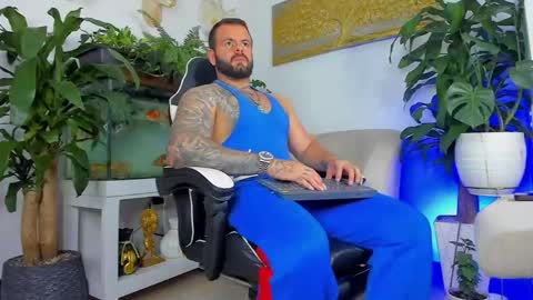 JOHNNY online show from 04-29-26, 11:11