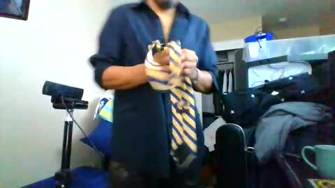 johnnyleos online show from 05-27-26, 03:42