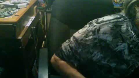 Snapshot of johnnyshung1 chatting on 11-02-25, 03:14 johnnyshung1 online show from 11-02-25, 03:14