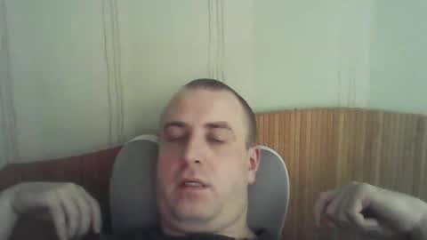 Snapshot of johnoreon chatting on 05-16-26, 08:11 johnoreon online show from 05-16-26, 08:11