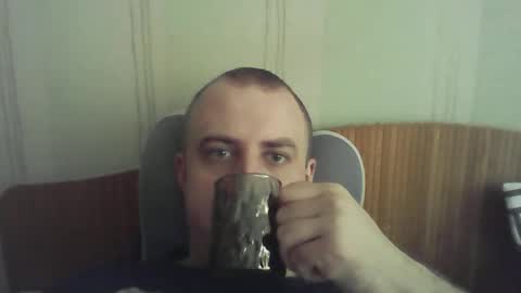 Snapshot of johnoreon chatting on 05-17-26, 05:38 johnoreon online show from 05-17-26, 05:38