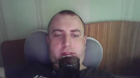 Snapshot of johnoreon chatting on 06-16-26, 05:32 johnoreon online show from 06-16-26, 05:32