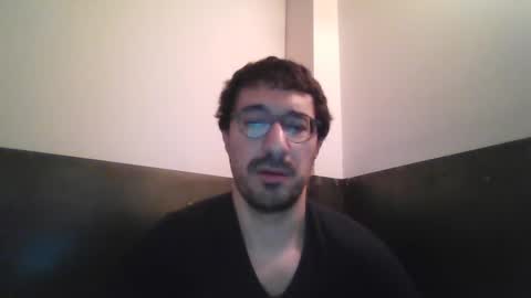 Snapshot of johnparis7575 chatting on 01-10-25, 11:43 Johnfrench online show from 01-10-25, 11:43