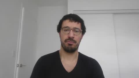 Snapshot of johnparis7575 chatting on 01-12-25, 05:33 Johnfrench online show from 01-12-25, 05:33