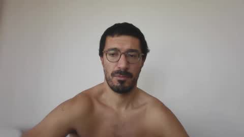 Snapshot of johnparis7575 chatting on 11-04-25, 06:18 Johnfrench online show from 11-04-25, 06:18