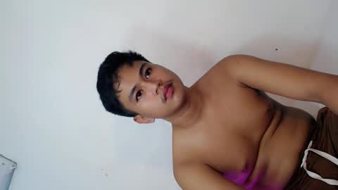 Snapshot of johnrico30 chatting on 11-01-25, 08:05 johnrico30 online show from 11-01-25, 08:05