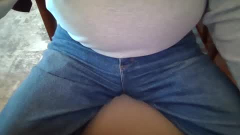 Snapshot of johnxxx549 chatting on 11-24-25, 12:49 johnxxx549 online show from 11-24-25, 12:49