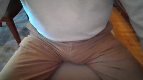 Snapshot of johnxxx549 chatting on 12-01-25, 12:54 johnxxx549 online show from 12-01-25, 12:54