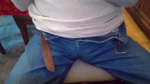 Snapshot of johnxxx549 chatting on 01-06-26, 01:04 johnxxx549 online show from 01-06-26, 01:04