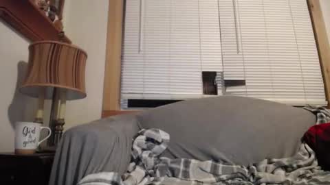 Snapshot of johstondude chatting on 11-26-25, 02:45 Johston online show from 11-26-25, 02:45