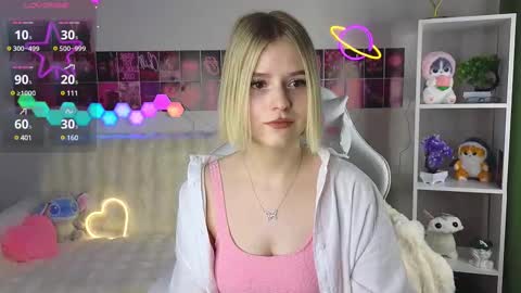 Paula online show from 02-14-25, 10:04