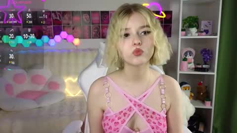 Paula online show from 03-07-25, 01:53