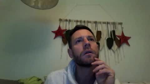 jojo19844 online show from 12-04-25, 10:18