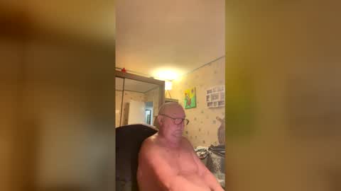 Snapshot of jojo60000529566 chatting on 02-13-26, 07:48 jojo60000529566 online show from 02-13-26, 07:48