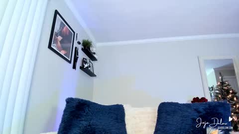    online show from 12-05-25, 01:14