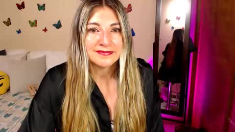 Jolie Mature online show from 01-14-26, 11:42