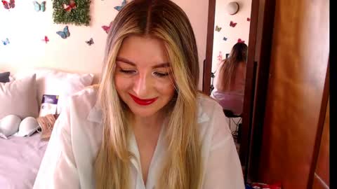 Snapshot of jolie_mature_ chatting on 05-23-26, 07:51 Jolie Mature online show from 05-23-26, 07:51