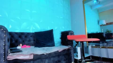 Jolie online show from 02-05-25, 03:52