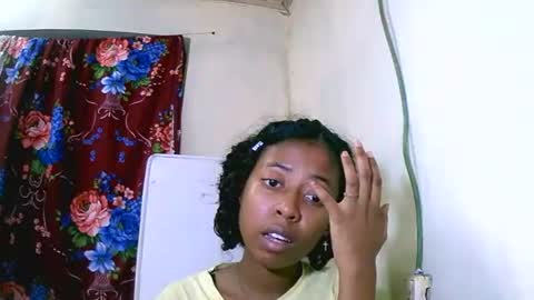 joliekah27 online show from 01-26-25, 05:13