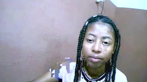 joliekah27 online show from 02-28-25, 05:37