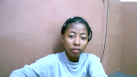 joliekah27 online show from 03-01-25, 03:53