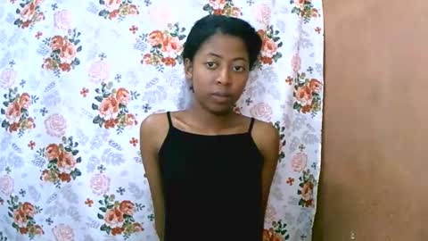 joliekah27 online show from 03-10-25, 07:40