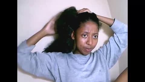 joliekah27 online show from 11-01-25, 11:56