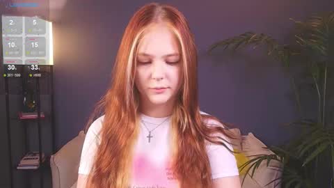 Snapshot of jolly_bean chatting on 11-10-25, 02:54 Polly online show from 11-10-25, 02:54