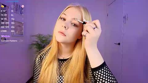 Snapshot of jolly_bean chatting on 11-27-25, 02:57 Polly online show from 11-27-25, 02:57