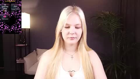 Snapshot of jolly_bean chatting on 02-06-26, 02:38 Polly online show from 02-06-26, 02:38