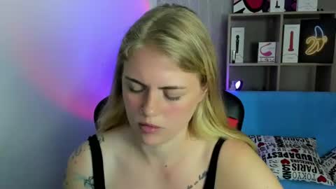 Jolly online show from 06-25-26, 05:12