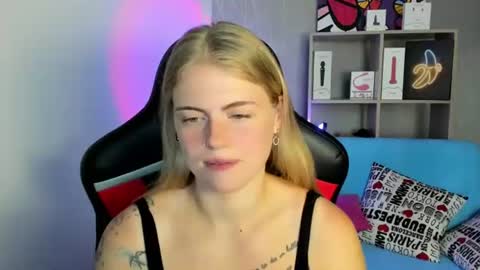 Jolly online show from 07-16-26, 02:39