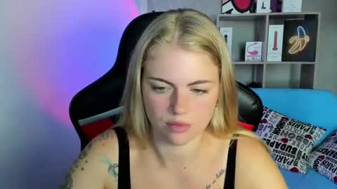Jolly online show from 07-17-26, 03:24