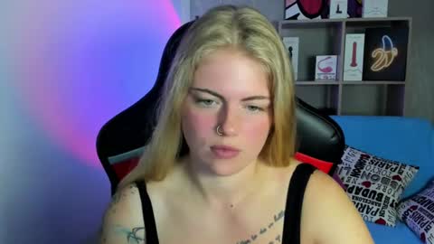 Jolly online show from 07-18-26, 02:49