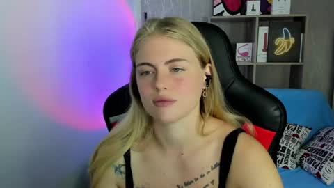 Jolly online show from 07-24-26, 04:43