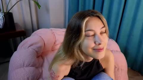 Viola online show from 09-20-25, 11:11