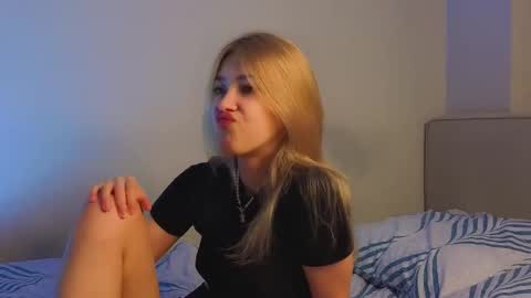 Viola online show from 11-24-25, 11:21