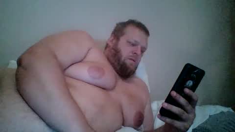 Snapshot of jon603nh chatting on 06-25-26, 11:37 jon603nh online show from 06-25-26, 11:37