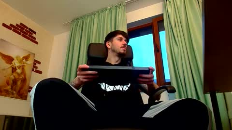 JonahShaw online show from 09-30-25, 04:28