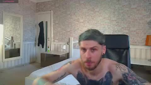 JonahShaw online show from 06-10-26, 04:34