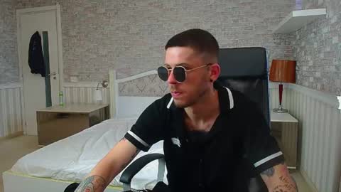 JonahShaw online show from 06-24-26, 04:11