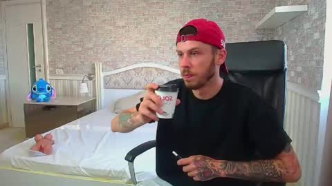 JonahShaw online show from 07-12-26, 04:47